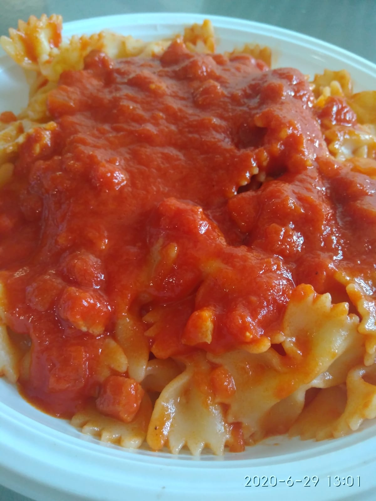 Pasta pomodoro e pancetta