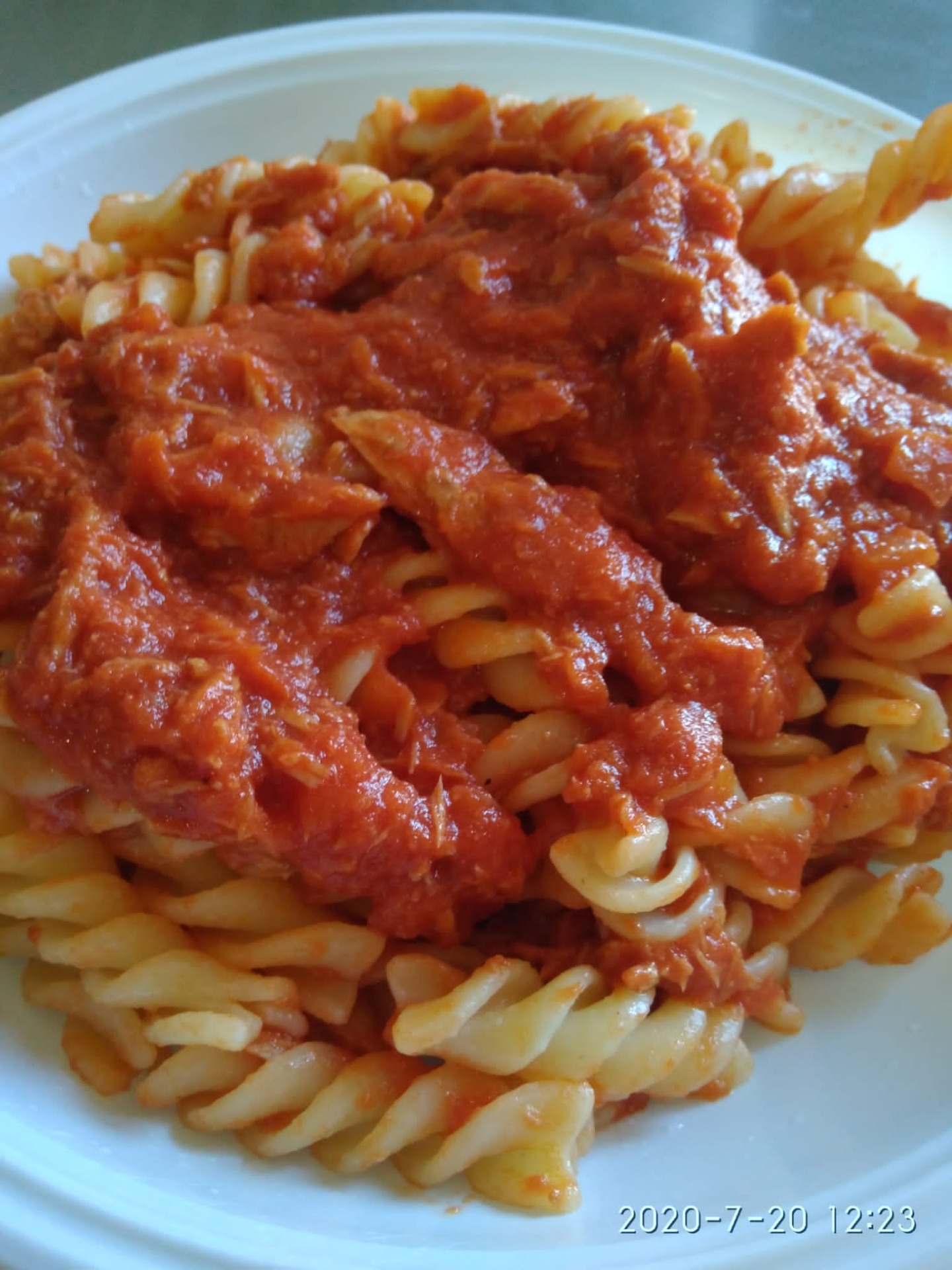 Pasta tonno e pomodoro