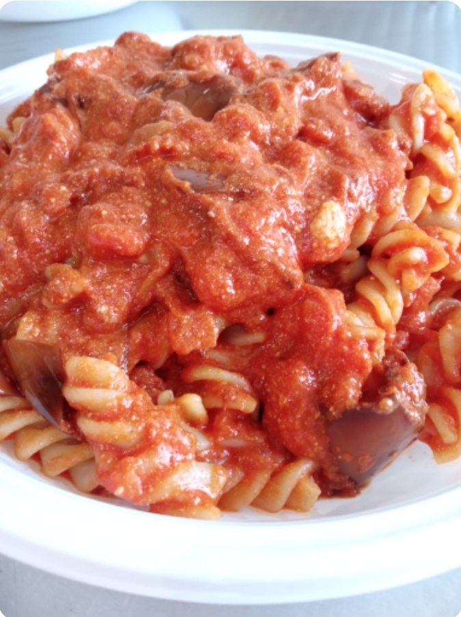Pasta Pomodoro melanzane e ricotta